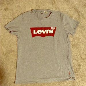 Levi’s T-shirt